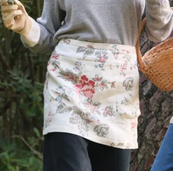 Tablier fleuri en lin